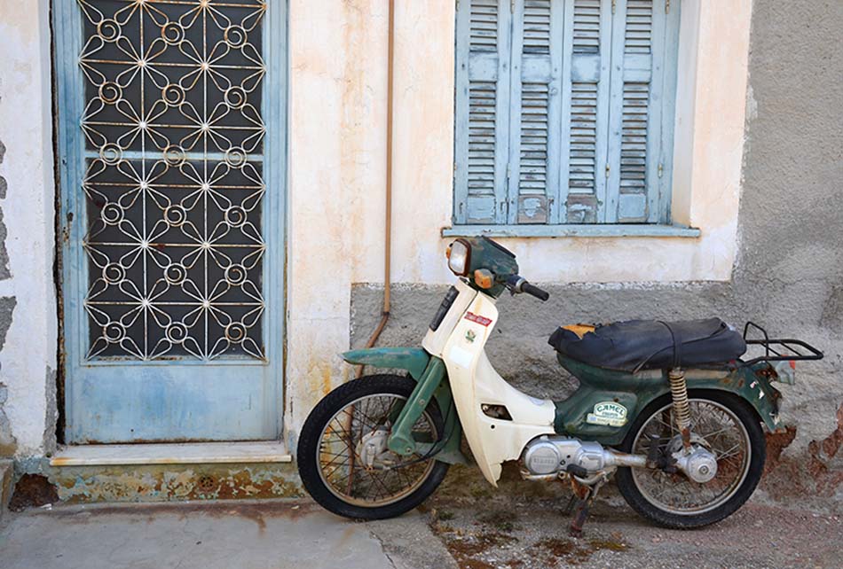 Katerina’s favourite doors of Poros - town